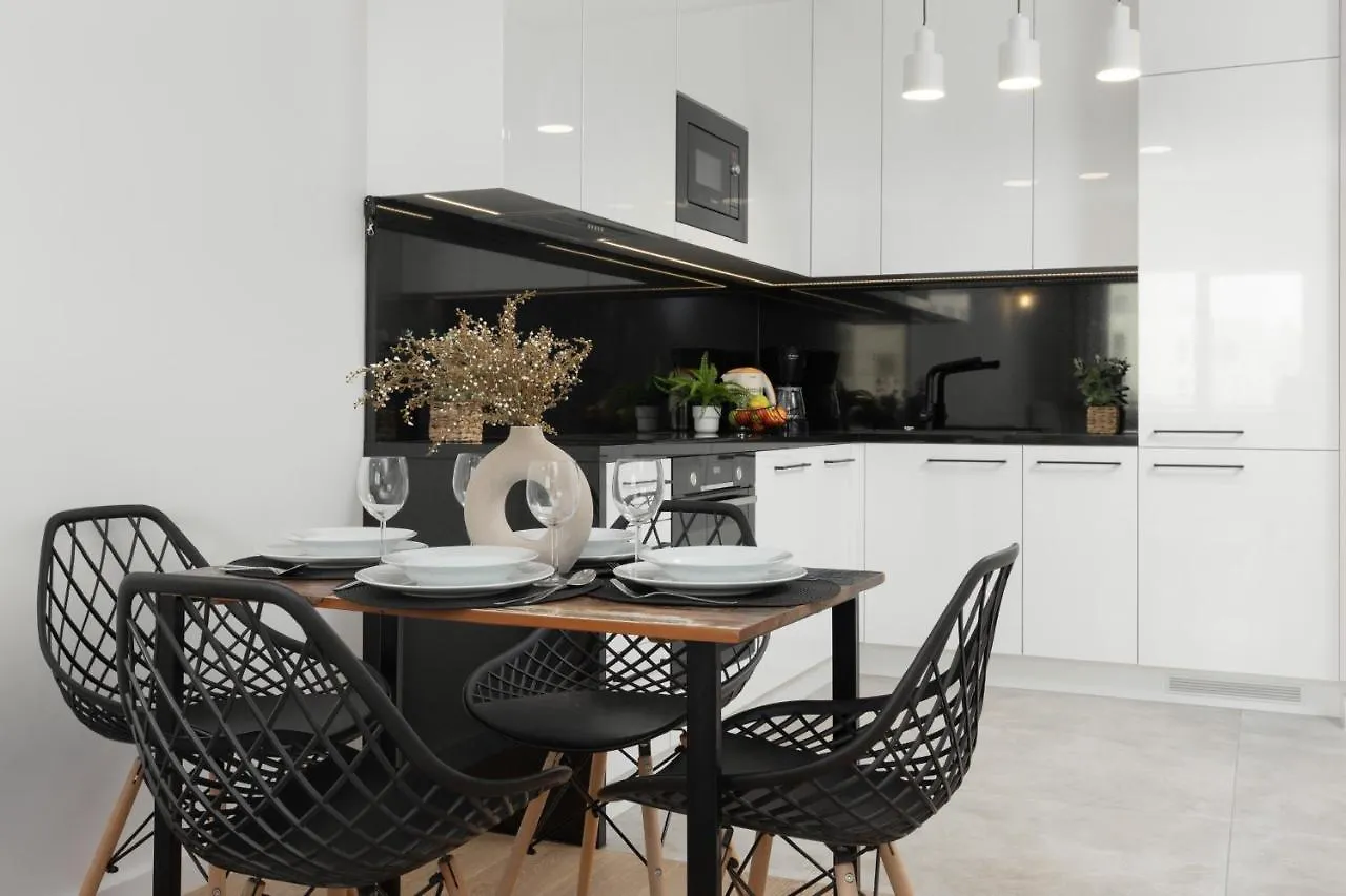 Modern & Bright Apartment With Parking And Balcony By Noclegi Renters Warsaw