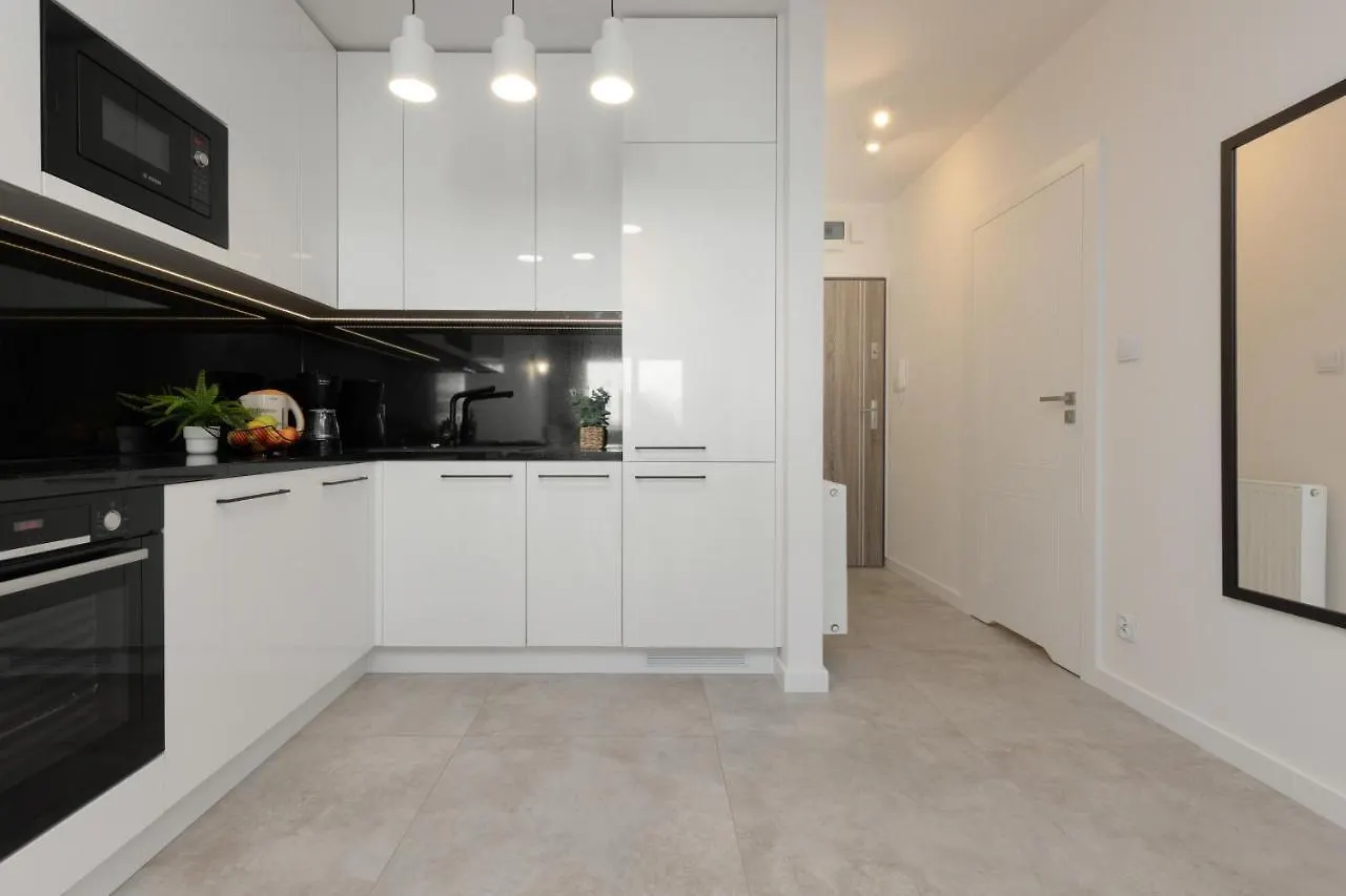 Modern & Bright Apartment With Parking And Balcony By Noclegi Renters Warsaw